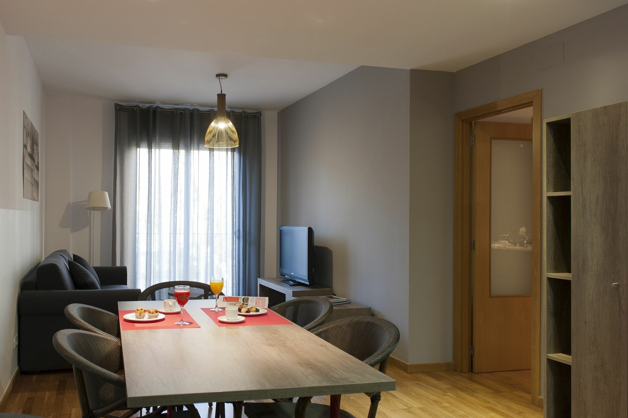 Mh Apartments Gracia Barcelona Luaran gambar